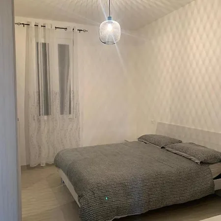 Nuova Casa Vacanze Apartment *